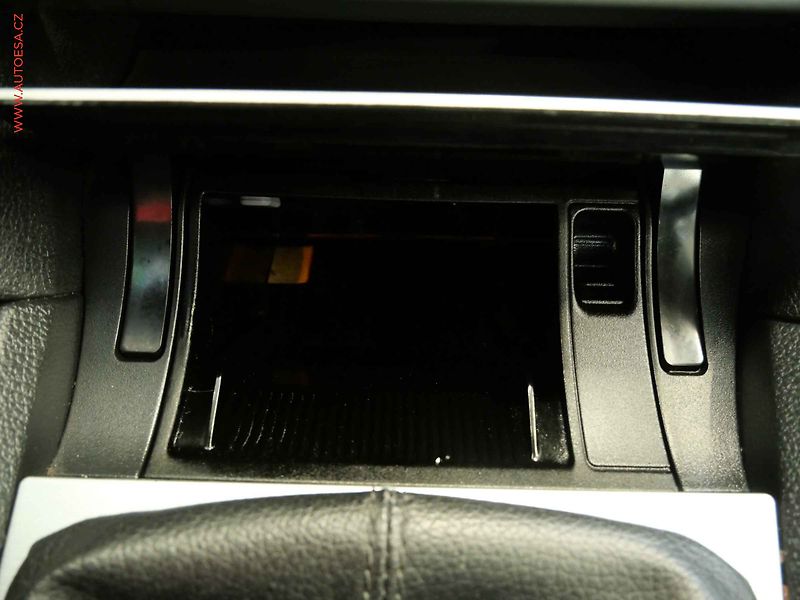 Škoda Octavia (2011) 2.0 TSi, ČR, RS - fotka 18 z 20