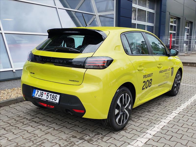 Peugeot 208 1,2 208 Style Hybrid 110 e_DCS - fotka 7 z 15