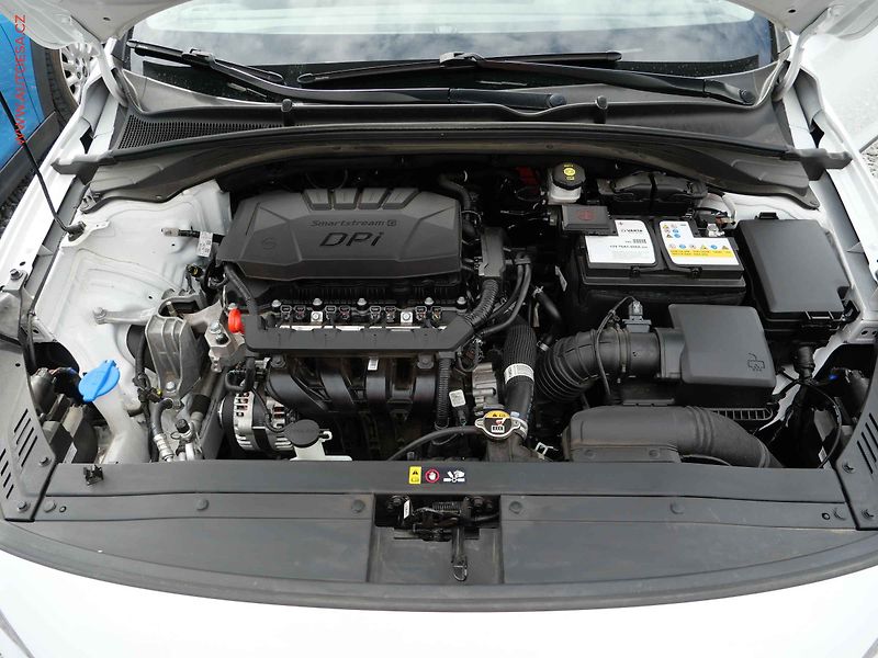 Hyundai i30 (2024) 1.5 DPi, 1.maj,ČR, Family - fotka 23 z 24