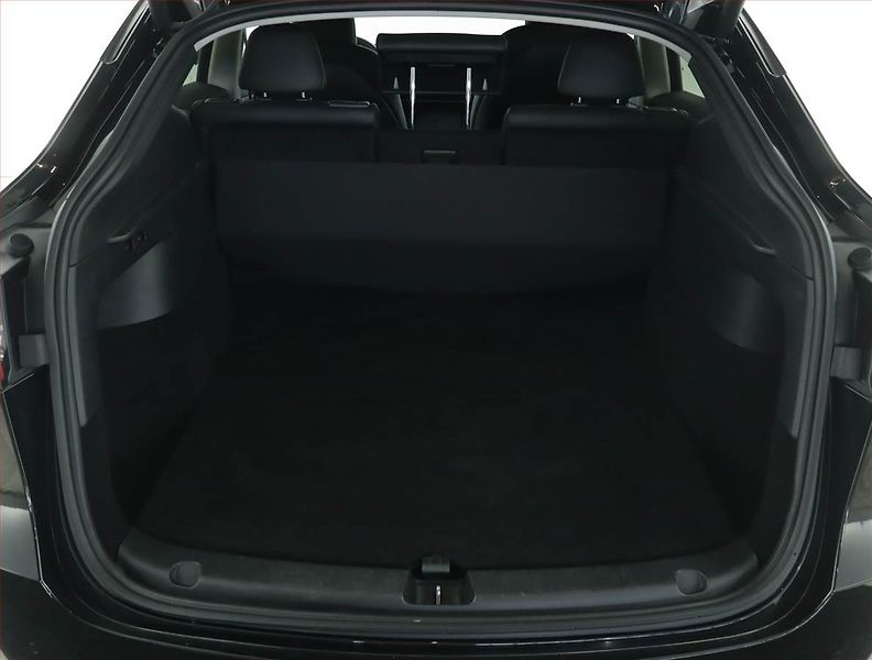 Tesla Model Y (2022) Long Range AWD 79kWh, SoH 92% - fotka 14 z 21