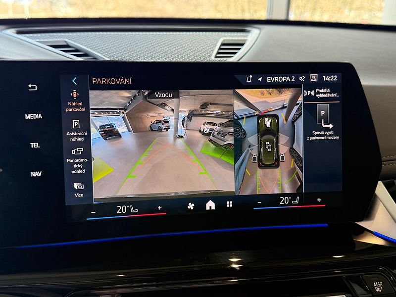 BMW X1 20d sDrive,X-Line,Harman,Tažné - fotka 23 z 33