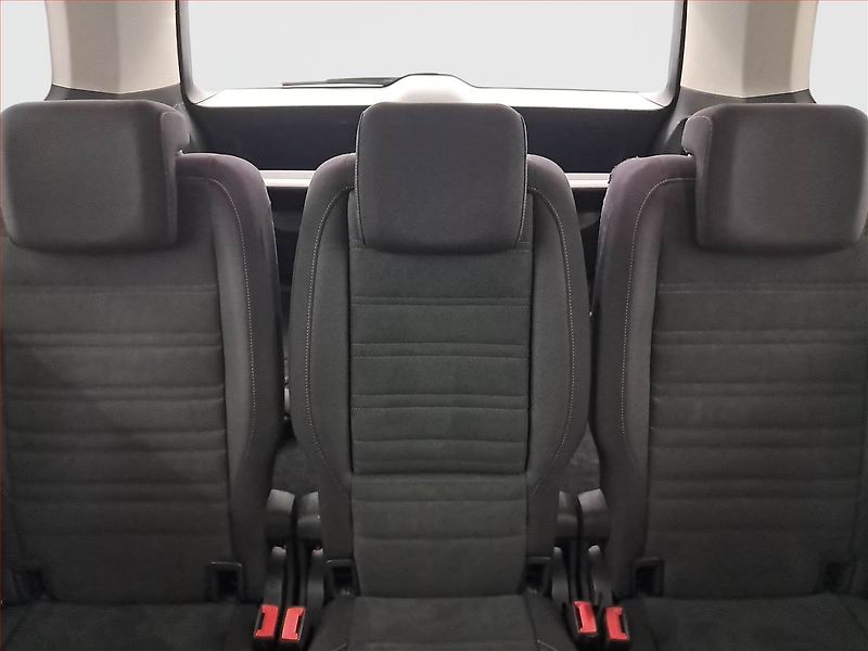 Volkswagen Touran (2019) Highline 1.6 TDI, Automat - fotka 10 z 19