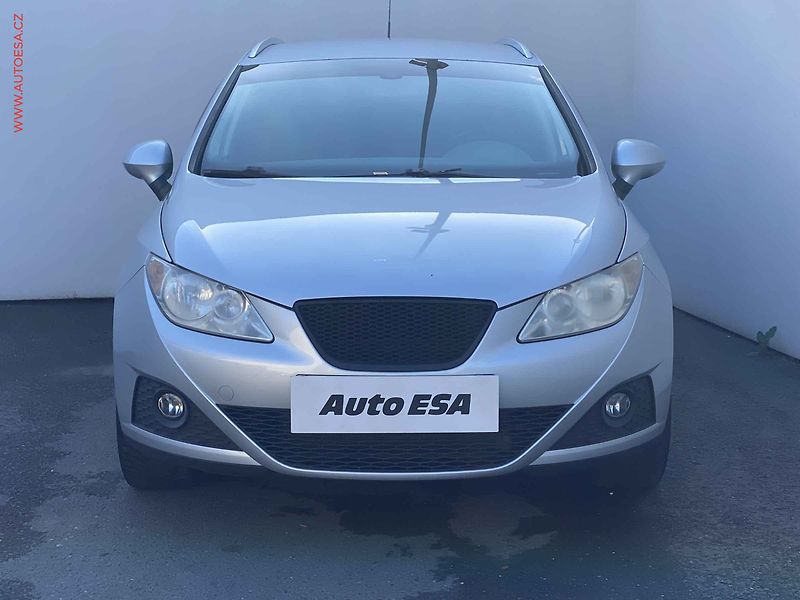 Seat Ibiza (2012) 1.4i, Style, AC, tempo - fotka 2 z 16