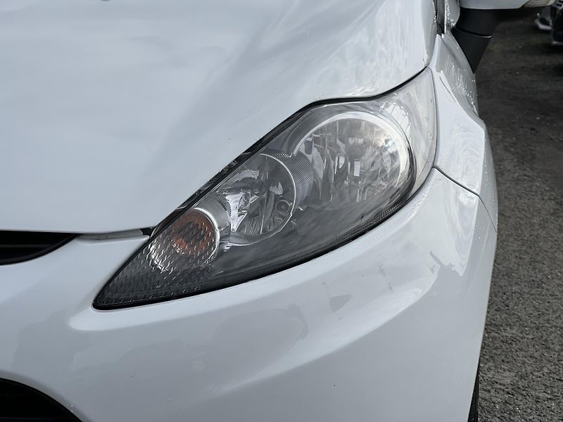 Ford Fiesta 1.25i KLIMA ALU KOUPENO V ČR - fotka 30 z 34