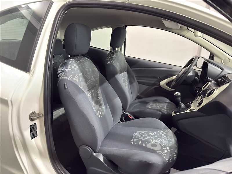 Ford Ka 1,3   TDCI ALU KOLA STK 02/28 - fotka 13 z 16