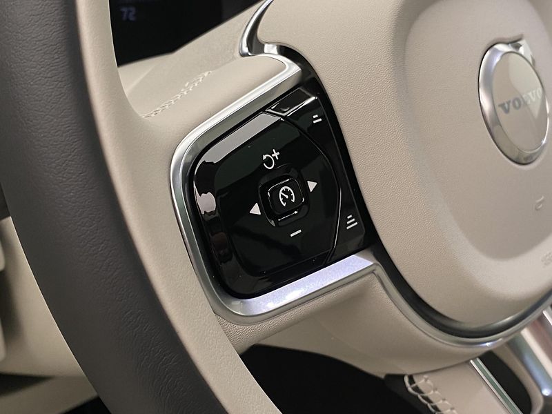 Volvo XC90 (2026) T8 AWD Plug-in BRIGHT PLUS 7m - fotka 28 z 71