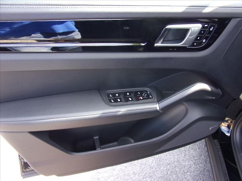 Porsche Cayenne 3,0 V6  Coupé 2maj. DPH - fotka 15 z 33