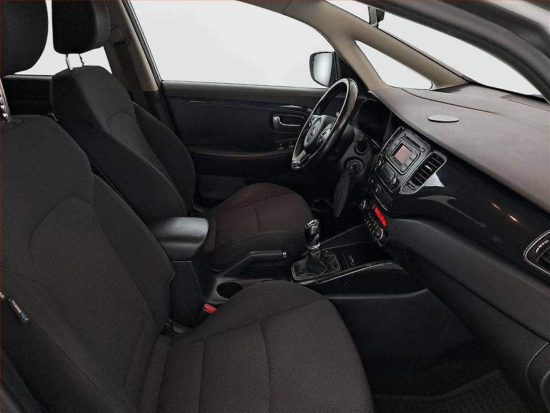 Kia Carens (2015) 2.0 GDI, Tempomat - fotka 9 z 16
