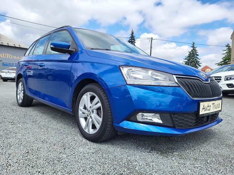 Škoda Fabia 1.0 TSI AMBITION Combi TOUR - fotka 27 z 44