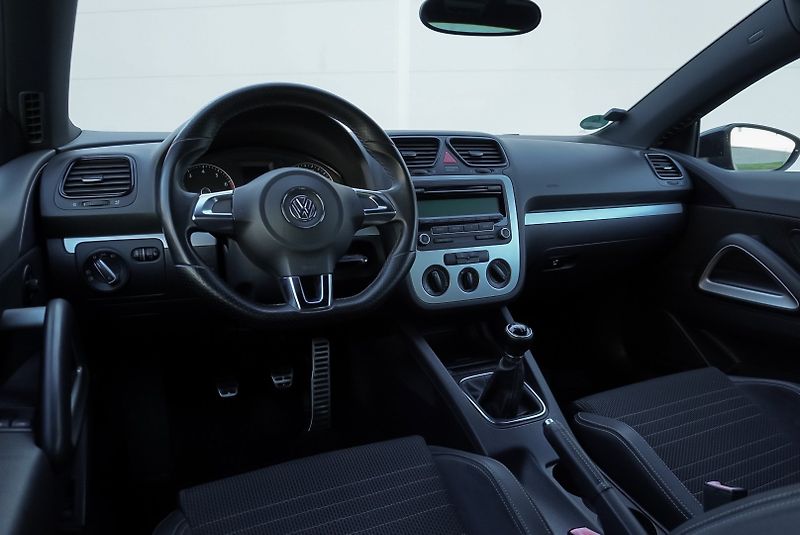 Volkswagen Scirocco 1.4 TSI 90kW - fotka 23 z 28