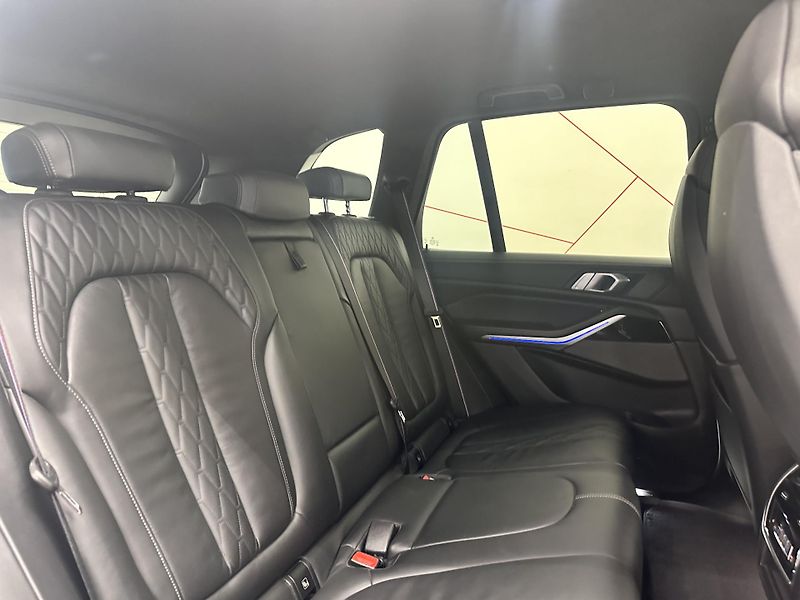 BMW X5 (2020) M50d CZ*HUD*LASER*TAŽNÉ*DPH - fotka 13 z 20