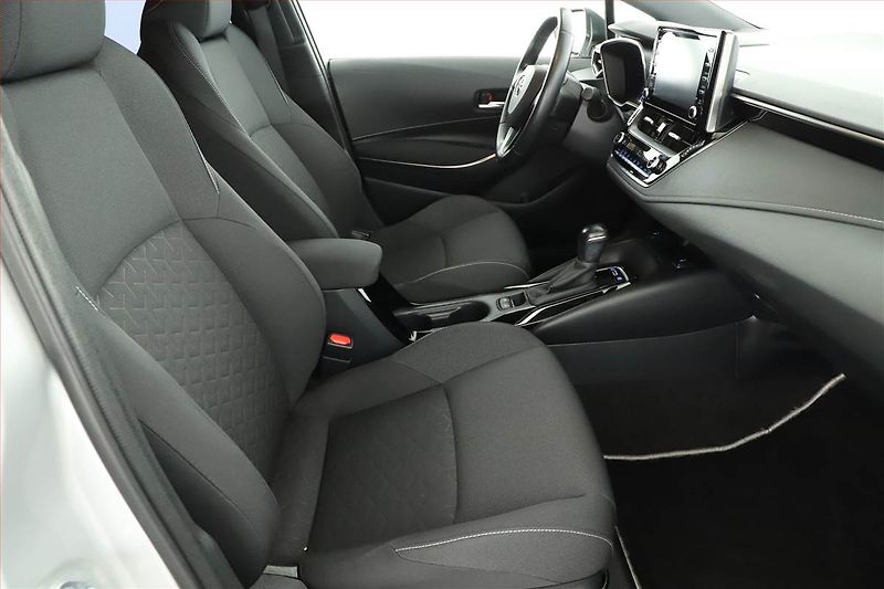 Toyota Corolla (2021) Comfort 1.8 Hybrid - fotka 7 z 20