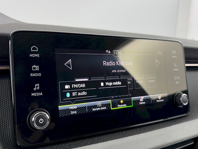 Škoda Kamiq (2025) DSG 1.5TSI 110kW Top Selection - fotka 15 z 31