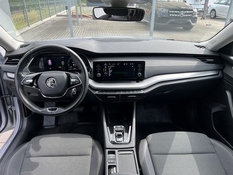 Škoda Octavia (2022) 2,0TDi 110kW AMBITION 4x4 DSG - fotka 22 z 36