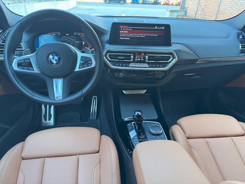 BMW X3 (2024) xDrive20d M paket + tažné - fotka 18 z 34