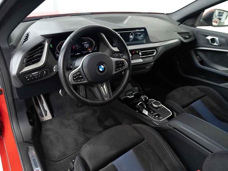BMW Řada 2 218i Gran Coupé - fotka 11 z 22