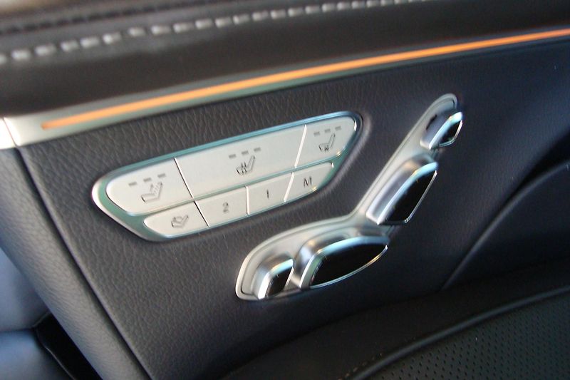 Mercedes-Benz Třídy V (2023) 300d 4-M,Extra Long,ČR,1.M.6m - fotka 31 z 71