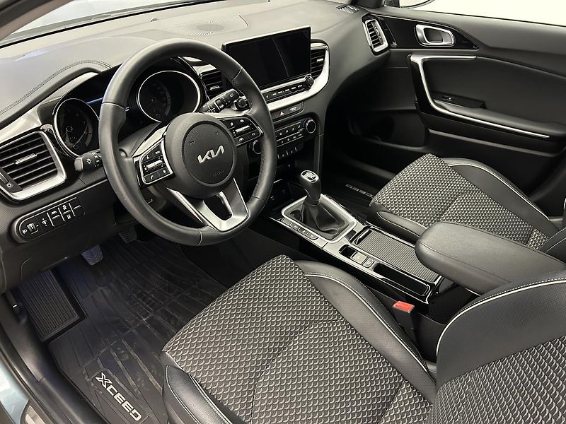 Kia XCeed 1.5 T-GDi TOP (2021) - fotka 6 z 23