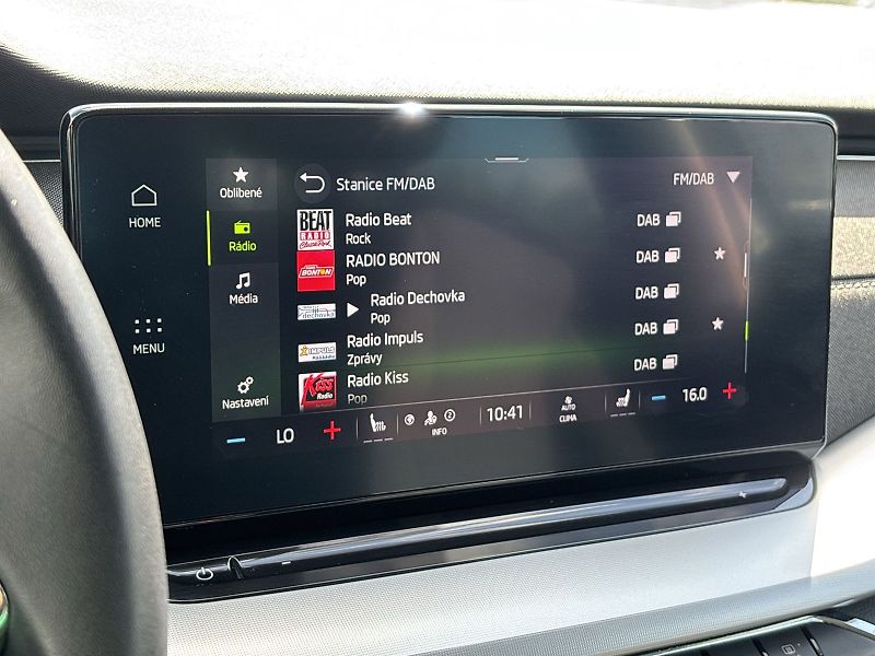 Škoda Octavia (2023) Combi 1.5 TSI Style+ - fotka 12 z 31