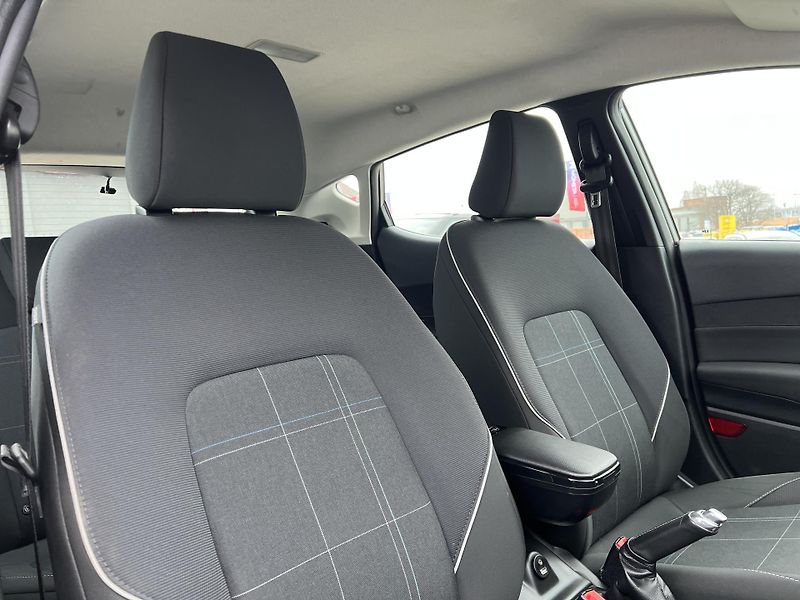 Ford Fiesta 1.0i KLIMA TEMPOMAT PŮVOD ČR - fotka 32 z 42