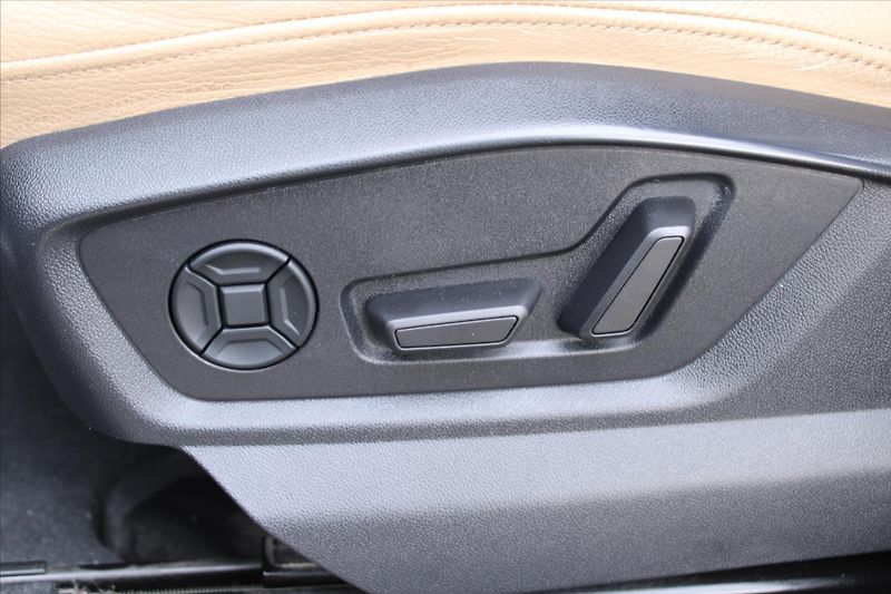 Audi Q8 55TFSi 250kW QUATTRO S-LINE ČR - fotka 26 z 31