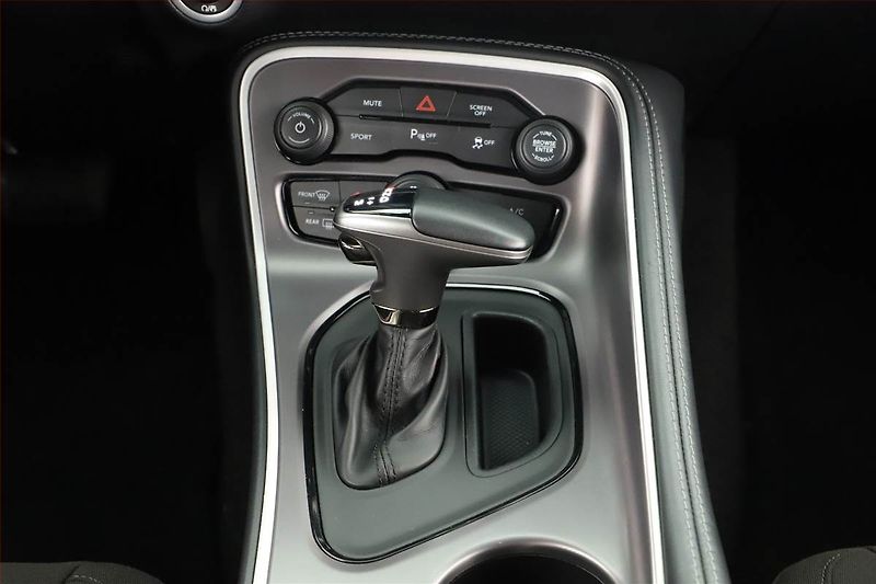 Dodge Challenger (2022) 3.6 V6 - fotka 10 z 21