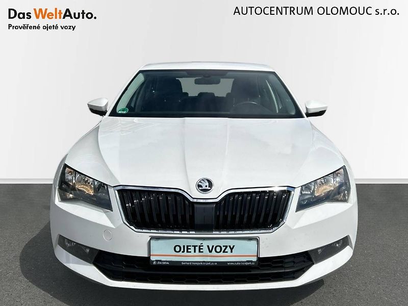 Škoda Superb (2017) 2.0 TDI Active - fotka 4 z 23