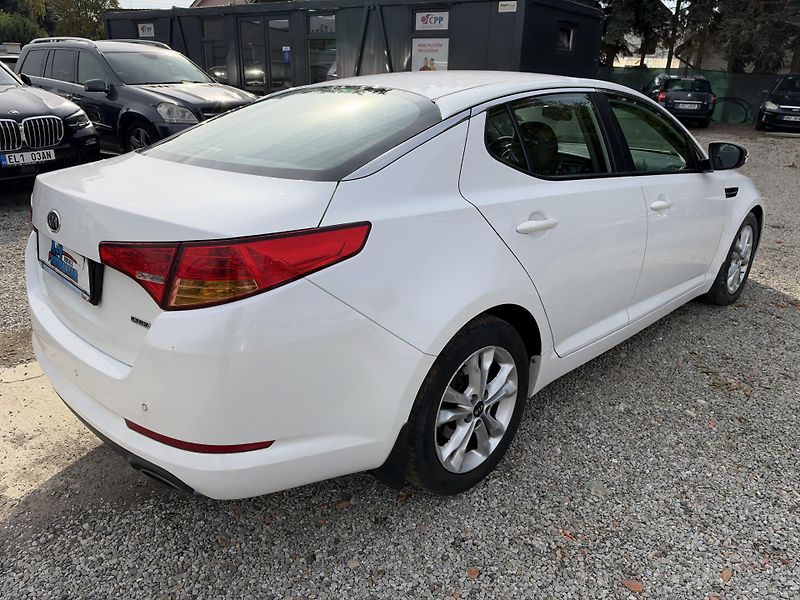Kia Optima 1,7 CRDi AUTOMAT - fotka 4 z 12