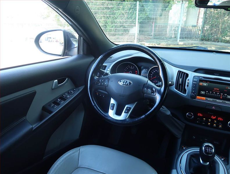 Kia Sportage (2016) 1.7 CRDi, Kůže, Navi, Tempomat - fotka 7 z 24