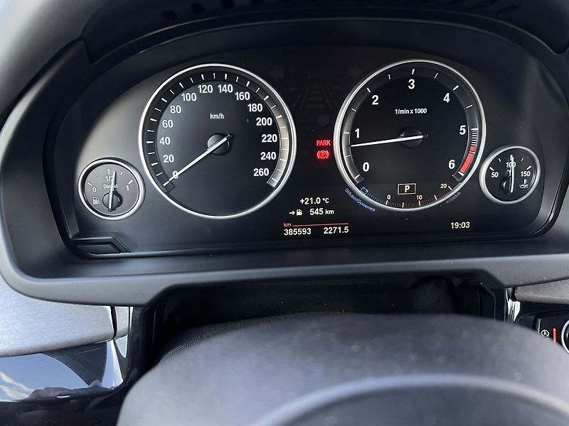 BMW X5 30d xDrive-2019 ALU - fotka 24 z 36