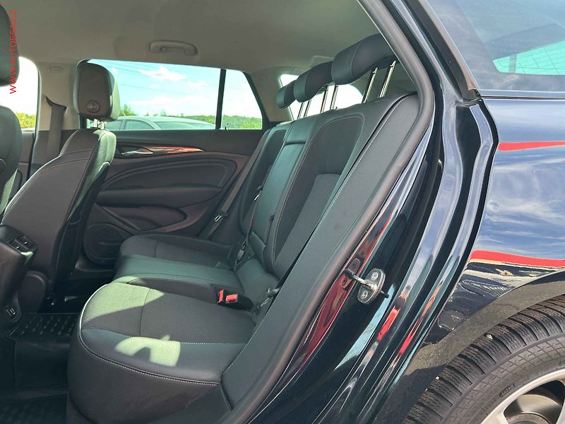 Opel Insignia (2018) 2.0CDTi, AT, navi, LED - fotka 10 z 19