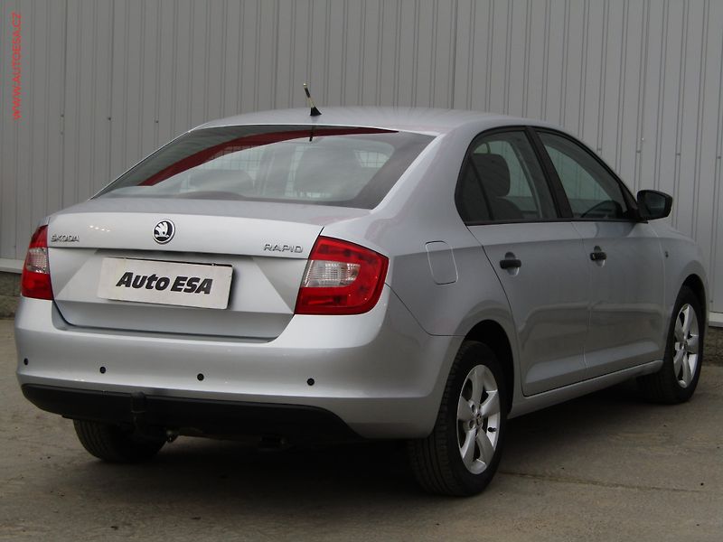 Škoda Rapid (2013) 1.2 TSi, 2.maj,ČR, AC, tažné - fotka 4 z 14