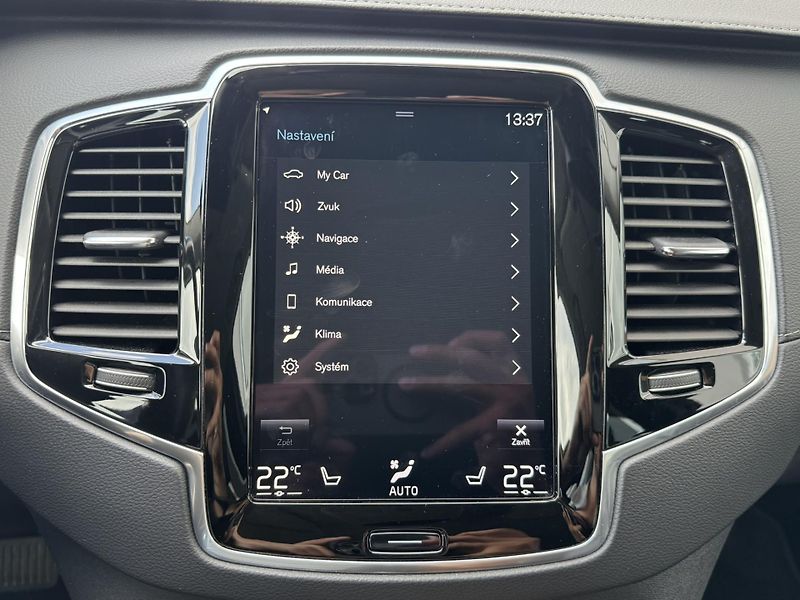 Volvo XC90 B5 (nafta) AWD // TZ // 1. maj - fotka 44 z 49