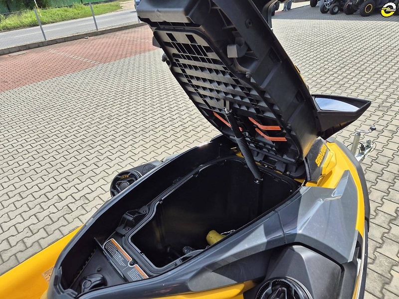 Sea Doo (2022) RXT X-RS 300 Audio - fotka 19 z 21