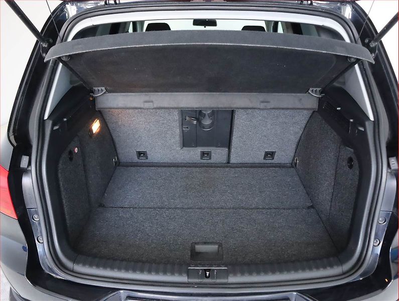 Volkswagen Tiguan (2015) 2.0 TDI, Serv.kniha, Navi - fotka 14 z 19
