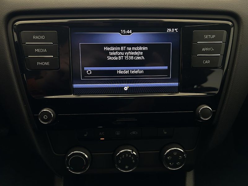 Škoda Octavia 1.0 TSI Ambition Plus Extra - fotka 10 z 22