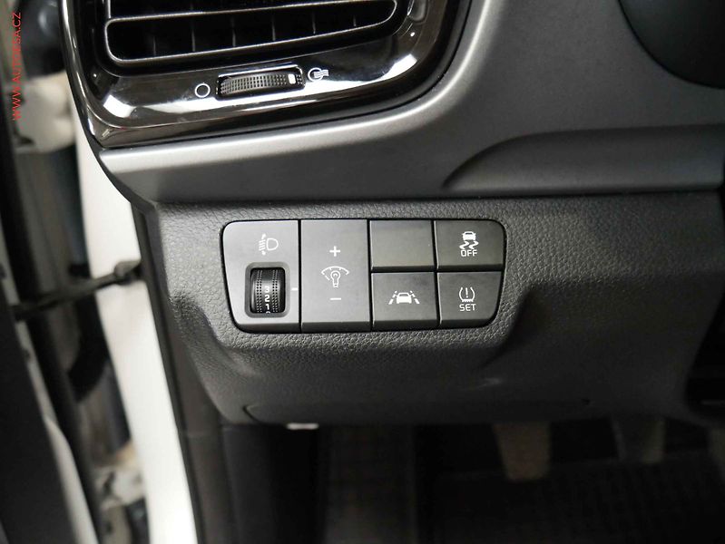 Kia Stonic (2019) 1.2i, 2.maj,ČR, navi, autoAC - fotka 20 z 21
