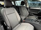Volkswagen Passat Variant 2,0TDI R-Line Design - náhled 21