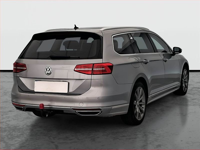 Volkswagen Passat (2019) R-Line 1.5 TSI - fotka 5 z 20