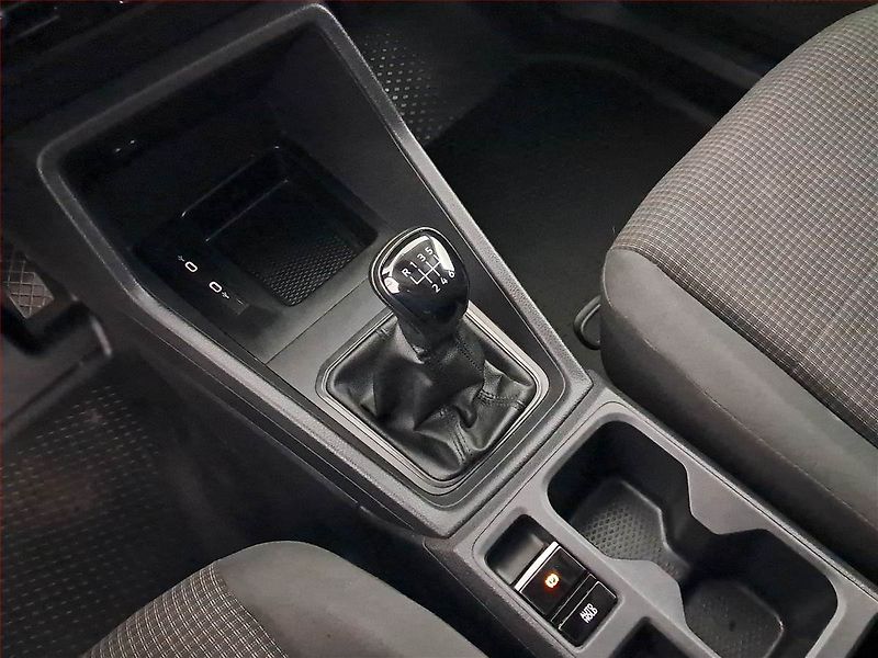 Volkswagen Caddy (2022) Maxi 2.0 TDI - fotka 13 z 18