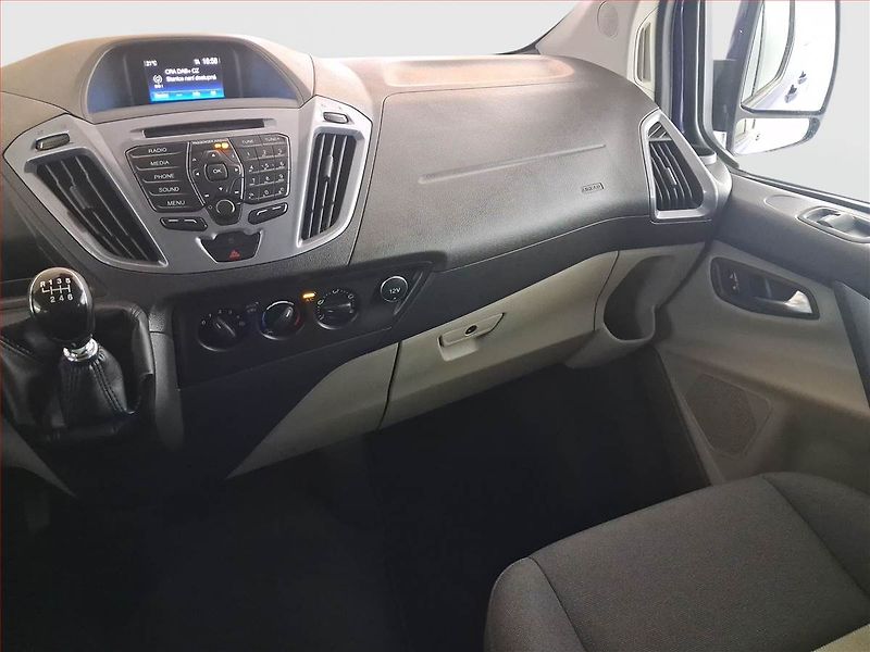 Ford Tourneo Custom (2016) Titanium 2.0 EcoBlue, ČR - fotka 8 z 18