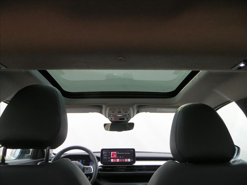 Jeep Avenger 1,2 Turbo AUT Summit JBL ČR - fotka 29 z 29
