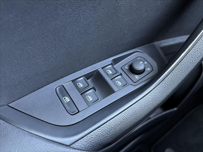 Škoda Karoq 2,0 TDi 110kW Style ADAPTIV - fotka 33 z 45