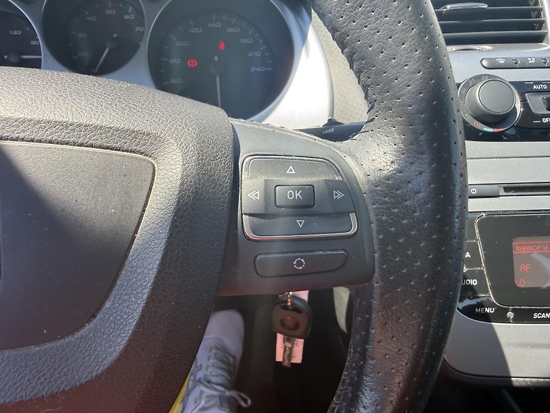 Seat Altea (2009) 1.6 i servisní knížka - fotka 24 z 40