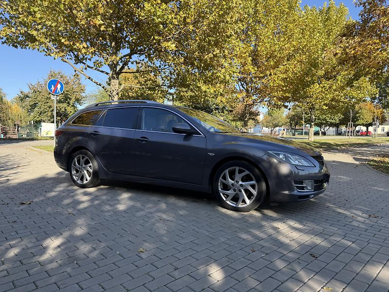 Mazda 6 2.5 Exclusive - fotka 14 z 33