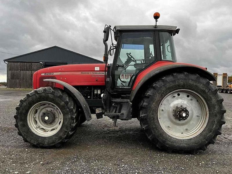 Traktor Zetor 7011.