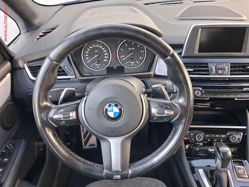 BMW Řada 2 (2016) 2.0 D 218d, ČR, AT, bixen, - fotka 11 z 20