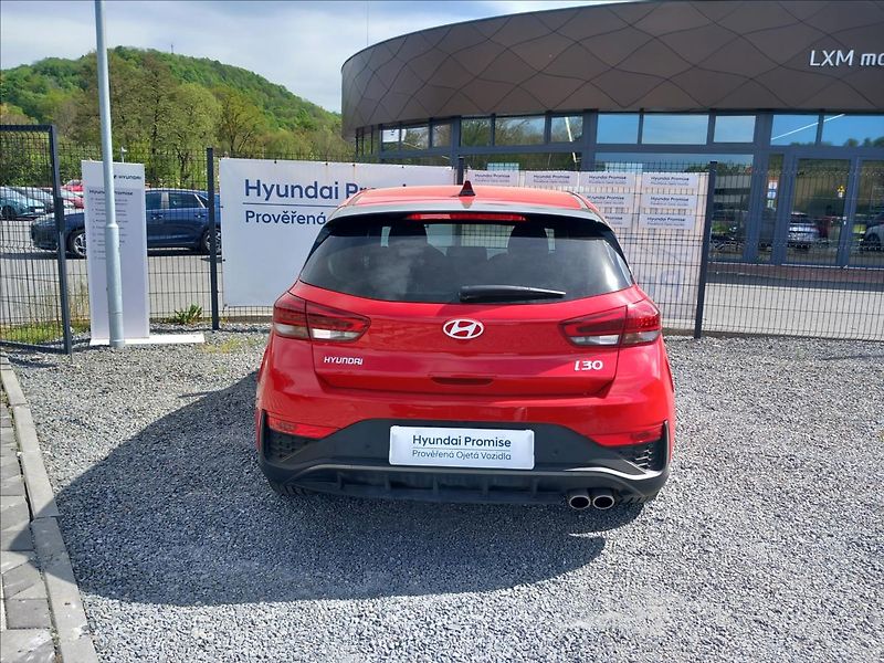Hyundai i30 1,5 T-GDi N-LINE - fotka 7 z 26