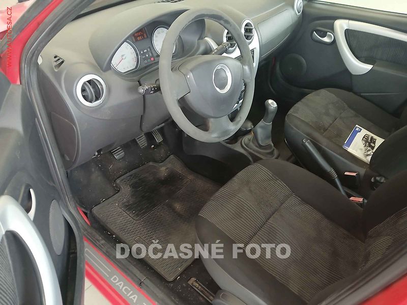 Dacia Sandero (2010) 1.4i, ČR, TZ - fotka 3 z 3