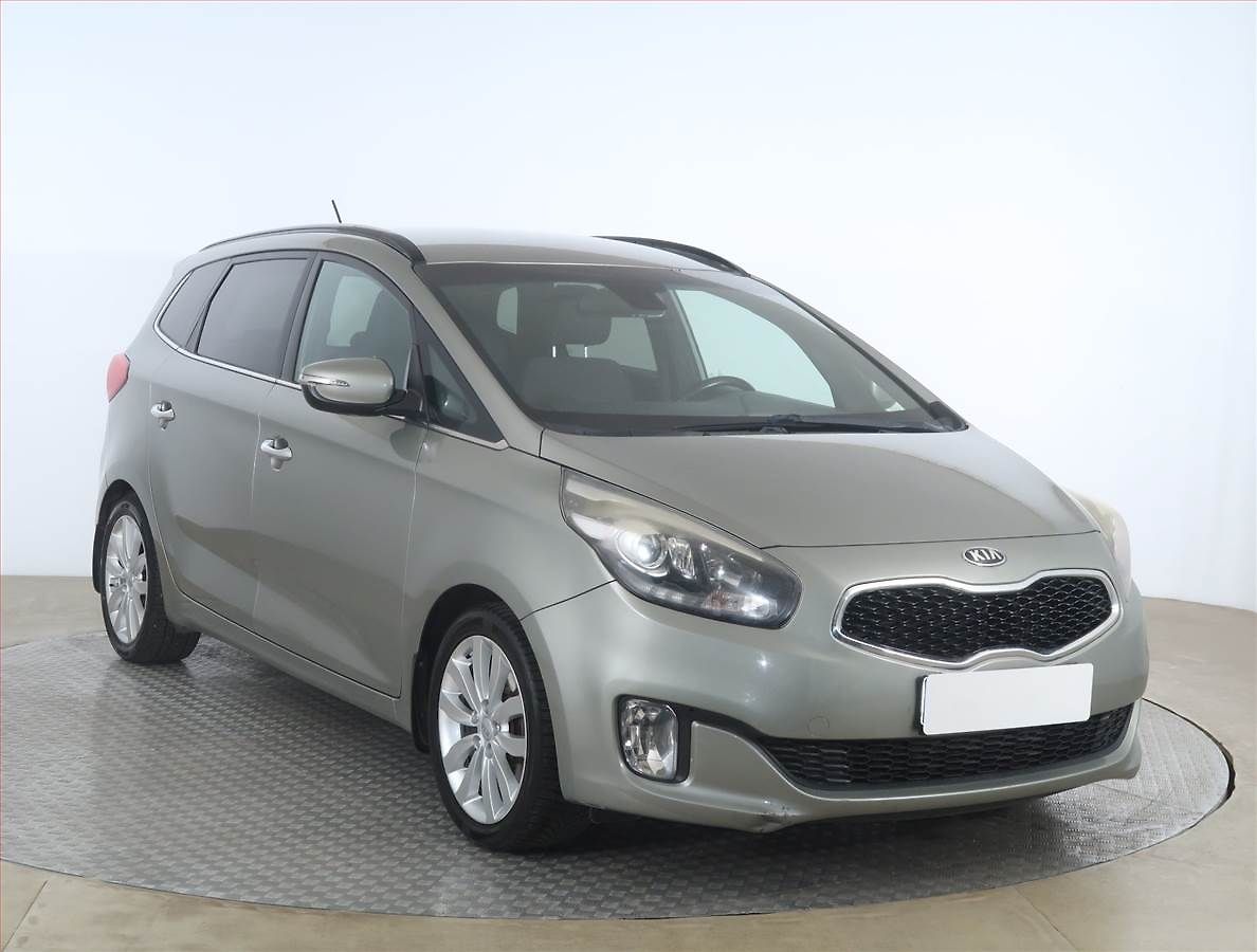 Kia Carens 1.7 CRDi, Automat, 7 míst